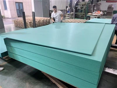 MDF Humidité Vert HMR 1830X2745MM